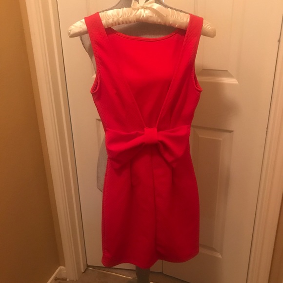 Red Dress - Picture 2 of 4